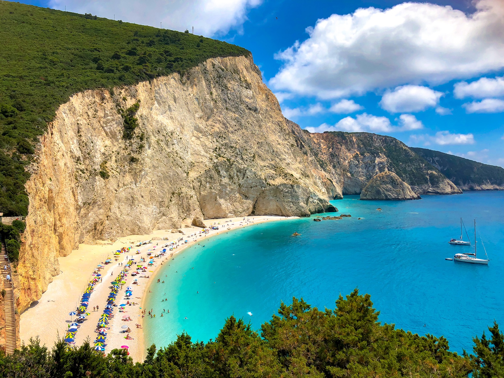 Reachinghot_Lefkada_106